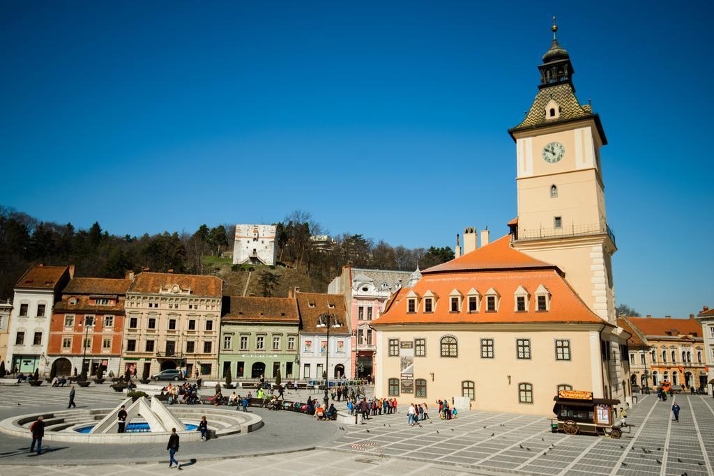 Residence Piata Sfatului Brasov Exterior photo